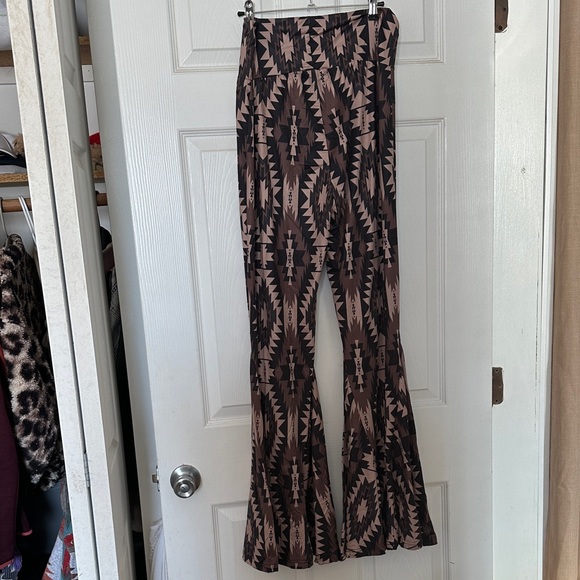 STERLING KREEK Aztec Bellbottom pants - Picture 3 of 5